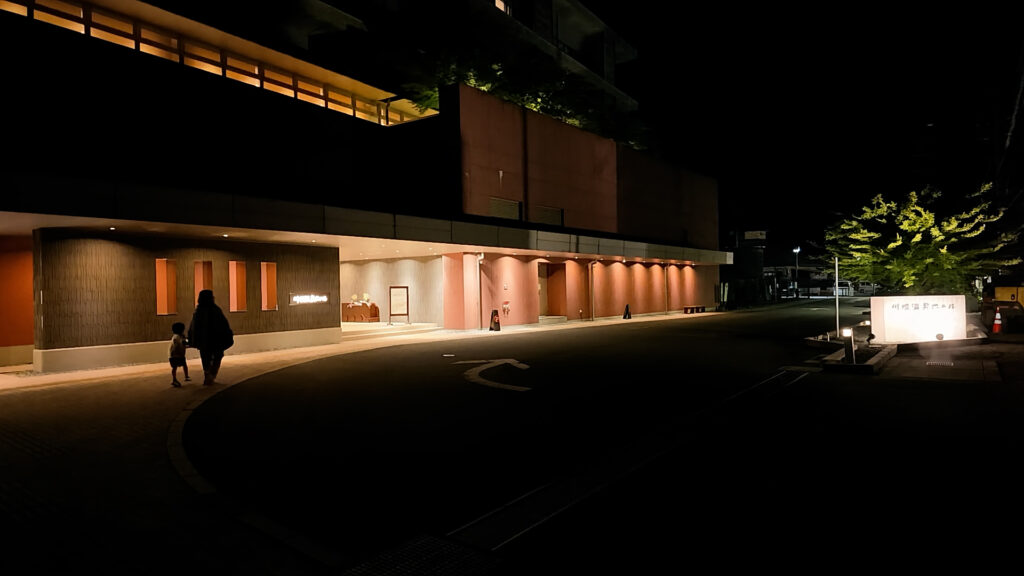 夜に到着した川根温泉ホテル。移動だけで終わると思っていた夜でした。